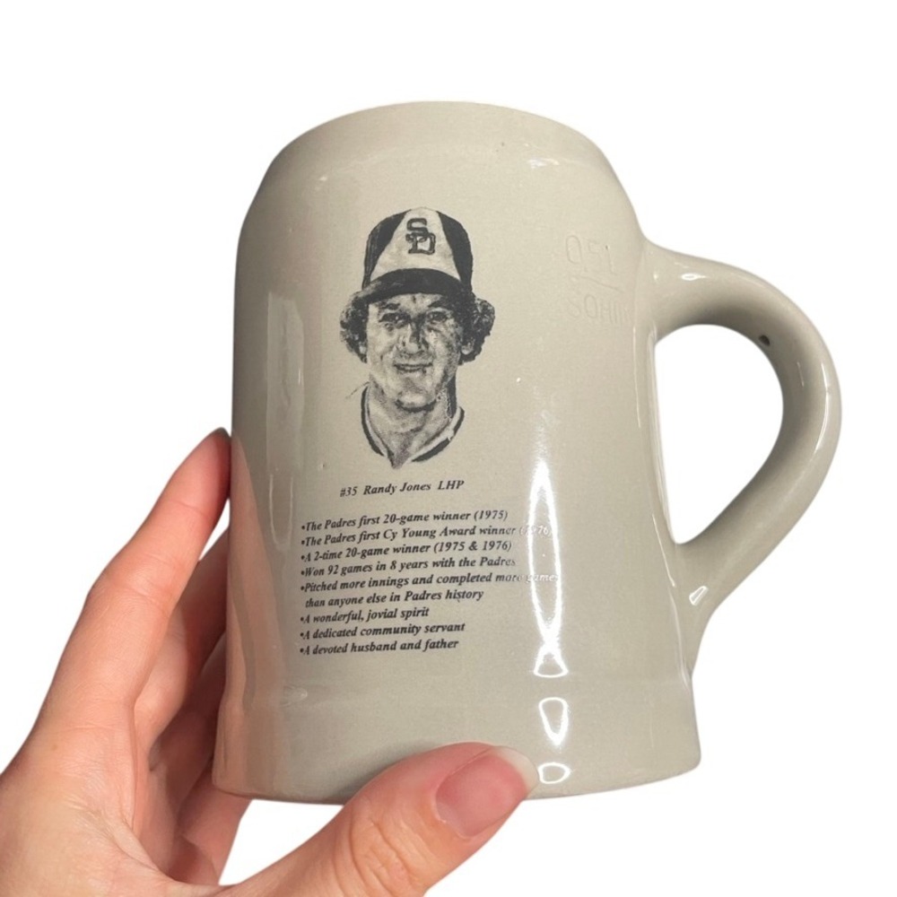 Randy Johnson "The Big Unit" 355 Wins Ceramic Mug Viejas Casino Souvenir